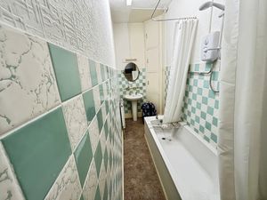 Bathroom - click for photo gallery